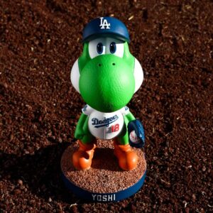 2026 dodgers yoshinobu yamamoto yoshi mario figure dolls giveaway3